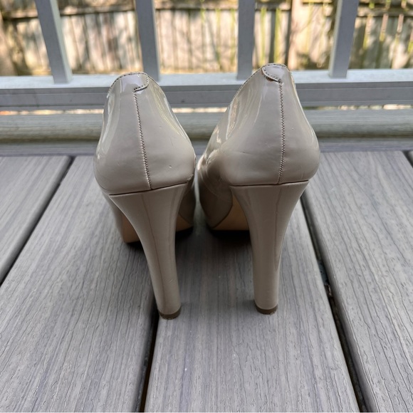 Guess Cream Stiletto Heels - Picture 4 of 11
